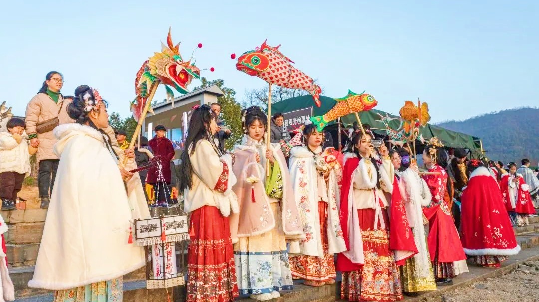 勇?lián)姑_(kāi)新局丨安徽省旅游集團(tuán)開(kāi)局起勢(shì)，向春而行
